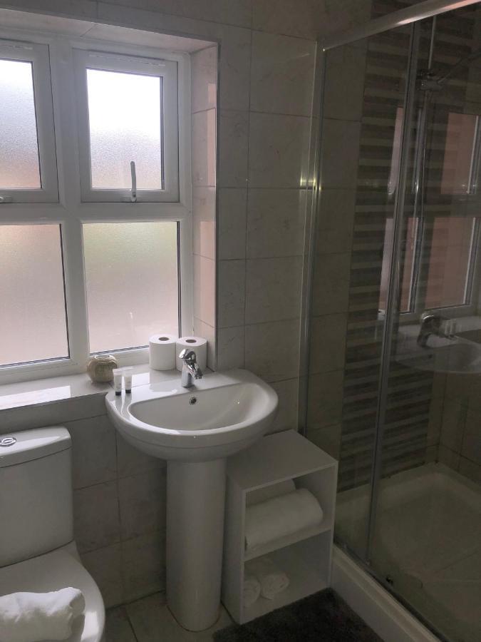 2 Bedroom Large First Floor Apartment With Free Parking Лафборо Екстер'єр фото