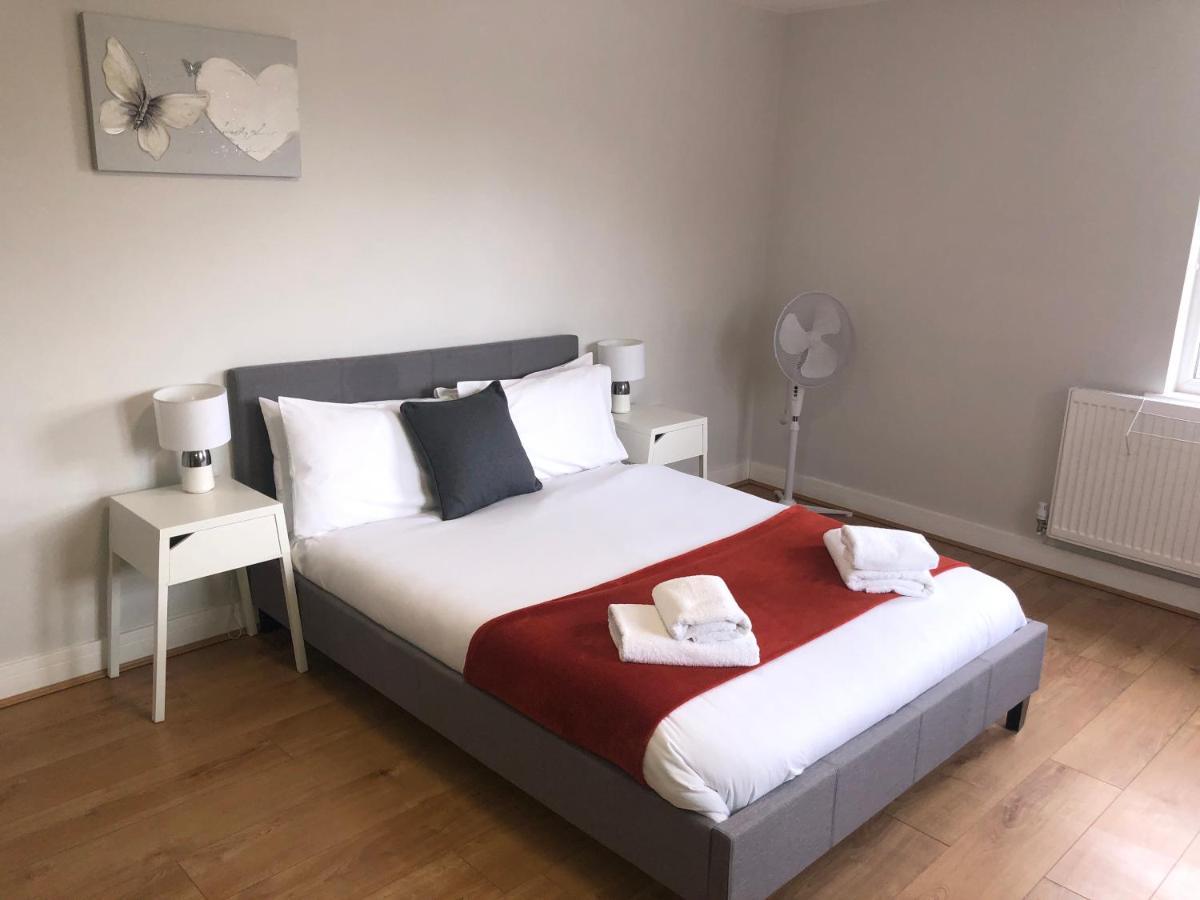 2 Bedroom Large First Floor Apartment With Free Parking Лафборо Екстер'єр фото